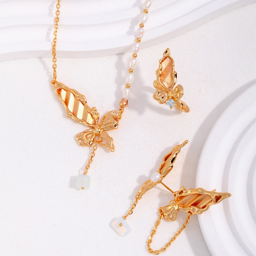 Butterfly Pearl Necklace